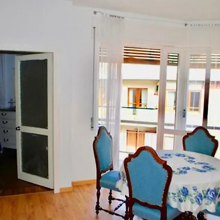 Xl Apartment *